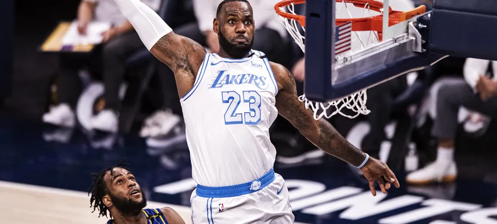 NBA: Com LeBron de volta, Lakers vence e tem jogo chave neste domingo