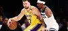 Na base da raça! Lakers reage, segura o Timberwolves e empata a série em casa