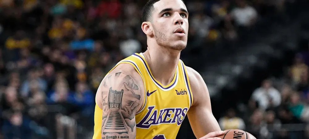 Lonzo Ball desfalca o Lakers por até seis semanas