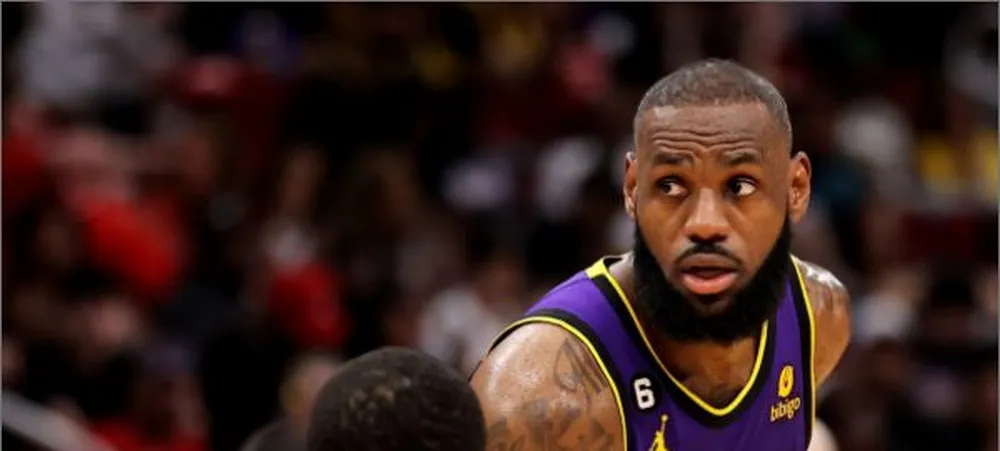 NBA: LeBron James continua a impressionar com último feito com o Lakers