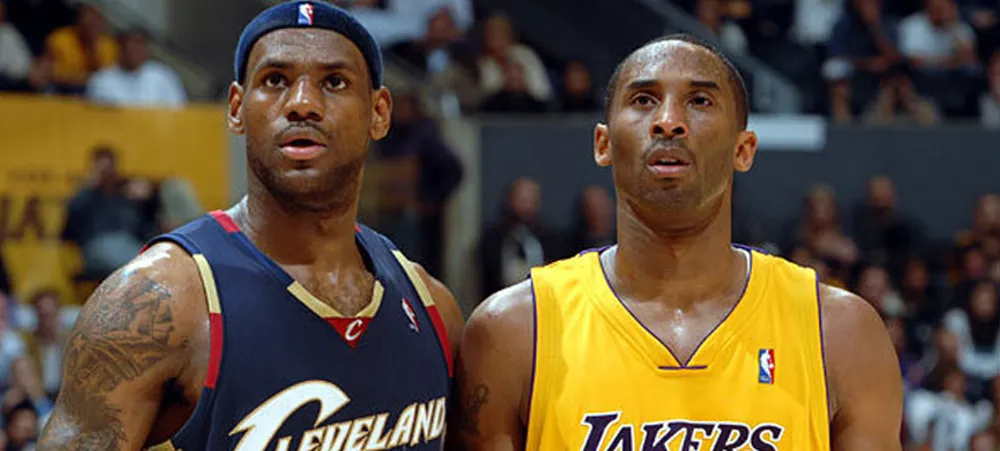 Dia de duelo entre Kobe Bryant e LeBron James