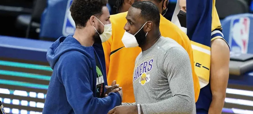 NBA: LeBron James reage ao retorno de Klay Thompson