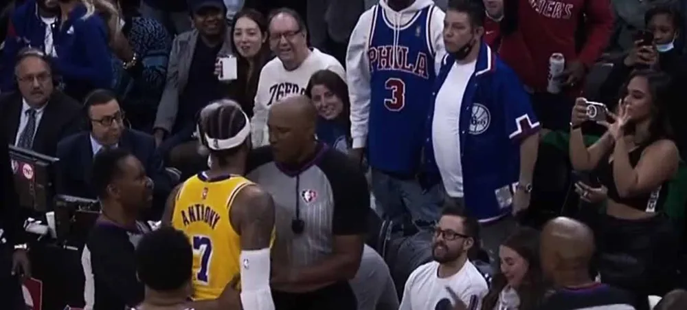 NBA: Sixers aplica punição severa a torcedor por ato contra Carmelo Anthony