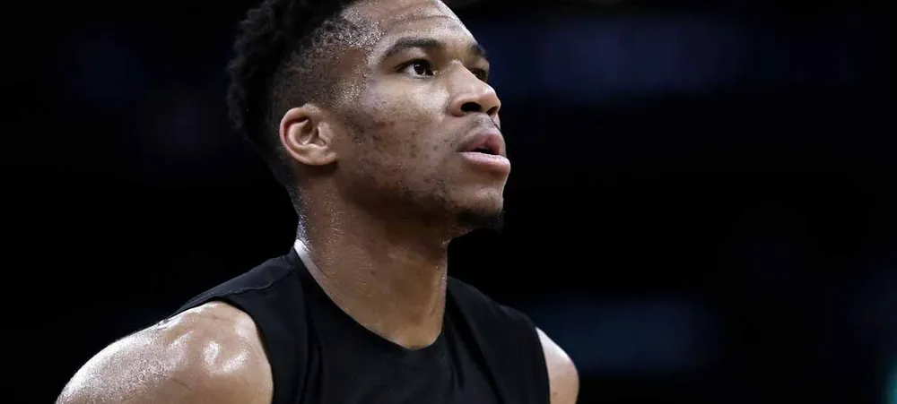 NBA: Giannis Antetokounmpo se compara a 3 lendas do Lakers e explica os motivos