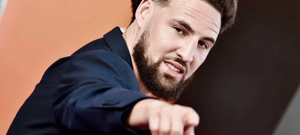 Klay Thompson tira sarro com LeBron James e cita jogador melhor que a estrela do Lakers