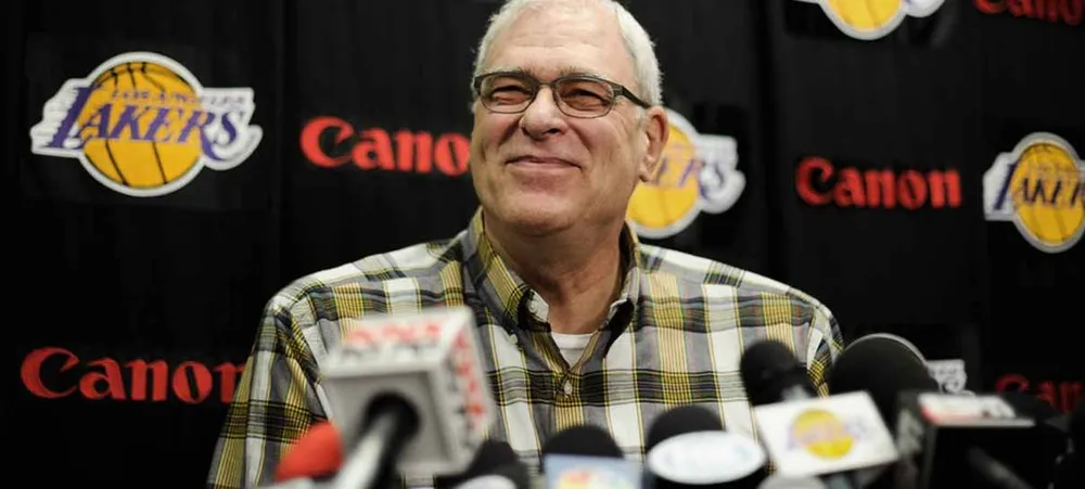 NBA: Phil Jackson tem chances de voltar a treinar o Lakers?
