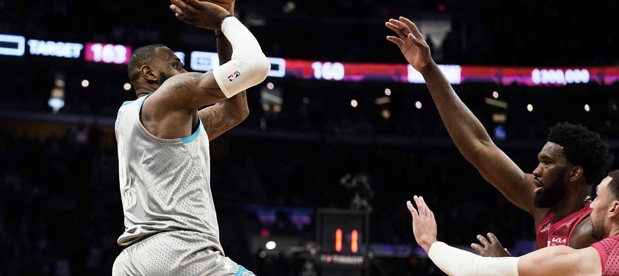 Assista: LeBron James faz a cesta da vitória no All-Star Game da NBA