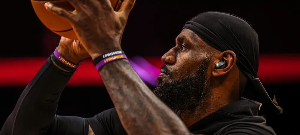 Pelinka abre o jogo sobre o futuro de LeBron James no Lakers