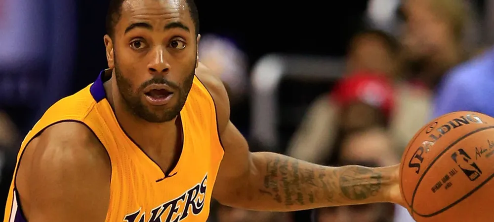 Ellington de fora do restante da temporada