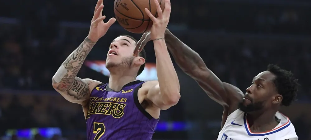 Após terceiro quarto vergonhoso, Lakers perde para o Clippers