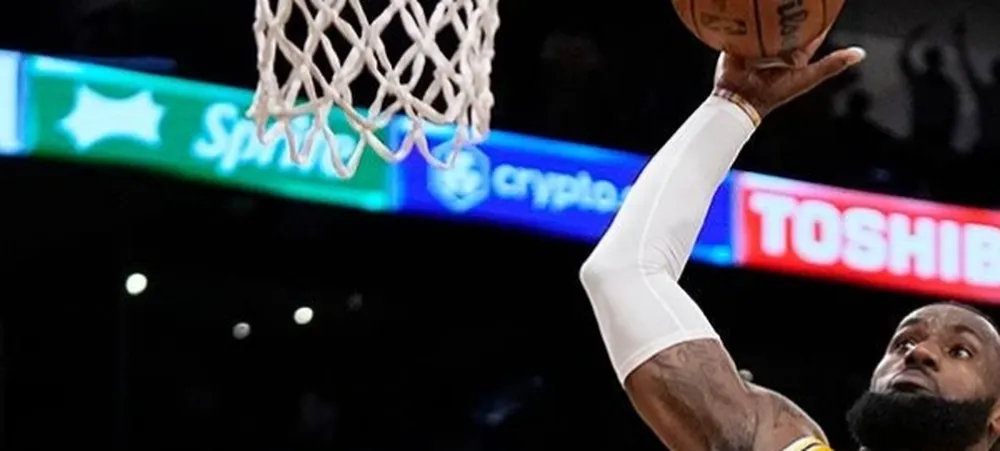 NBA: Lakers vence Clippers na prorrogação e termina com jejum de vitórias