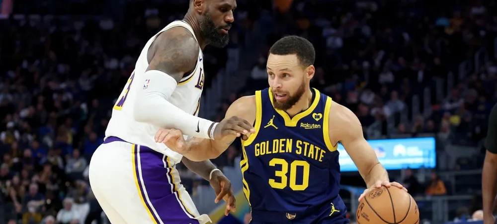 Troca entre 4 times poderia juntar Stephen Curry e LeBron James no Lakers