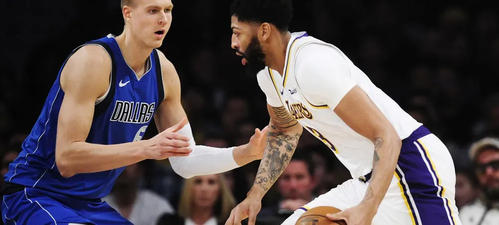 NBA: Lakers visita Mavs com Anthony Davis empolgado para entrar em quadra