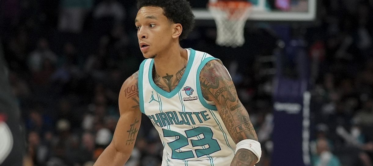 NBA: Uma troca entre 3 times para movimentar a offseason do Lakers 