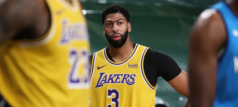 Anthony Davis faz autocrítica e diz não estar jogando nada bem