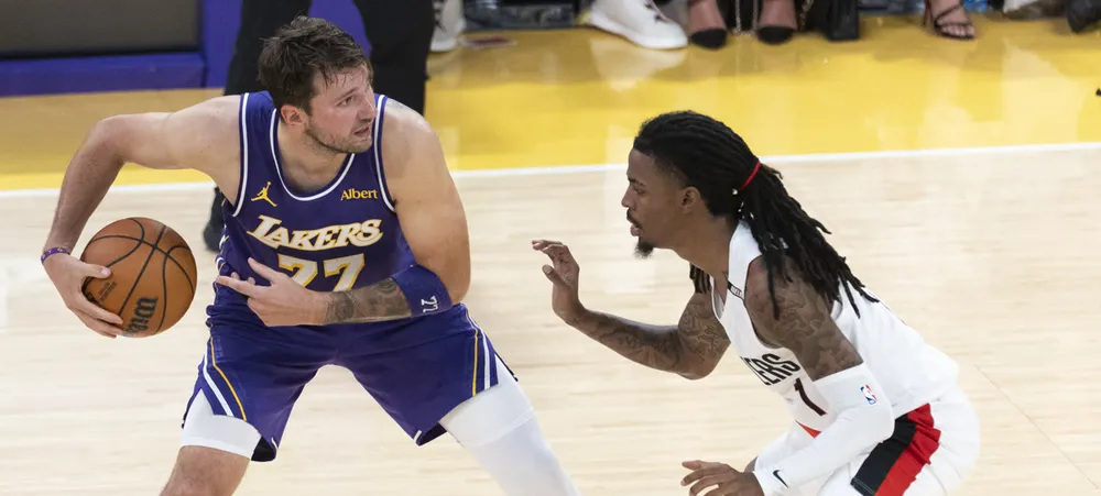 Luka fez 41, mas Morant decidiu o duelo no fim