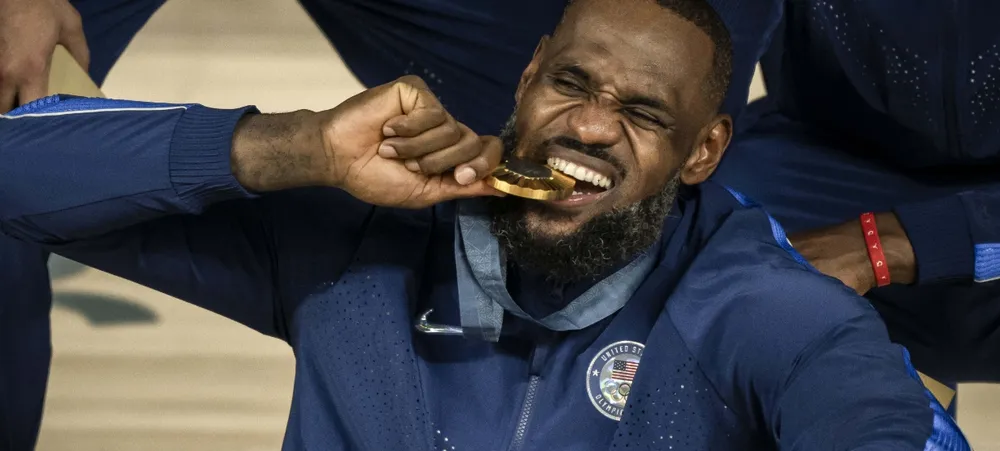LeBron James manda recado após conquistar o ouro na Olimpíada de Paris