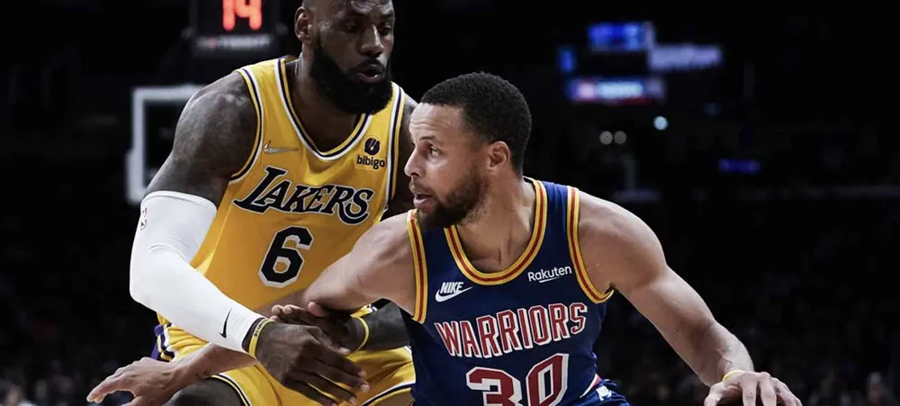 NBA: Stephen Curry fala como seria jogar com LeBron James