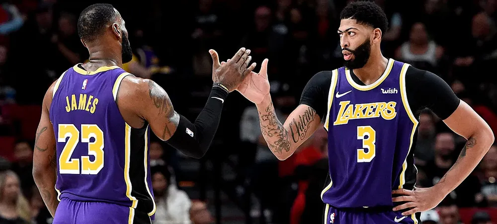 Contra Magic, Lakers inicia série de cinco jogos na estrada