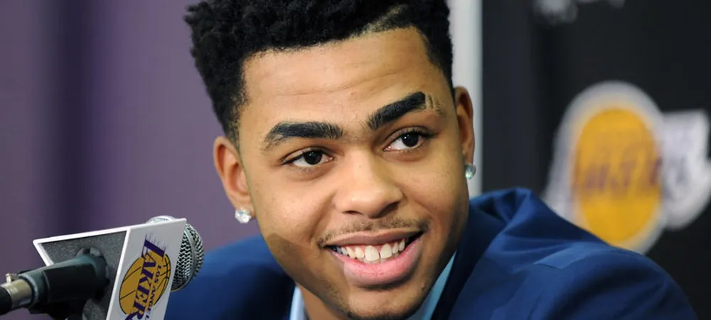 Russell garante o Lakers nos playoffs